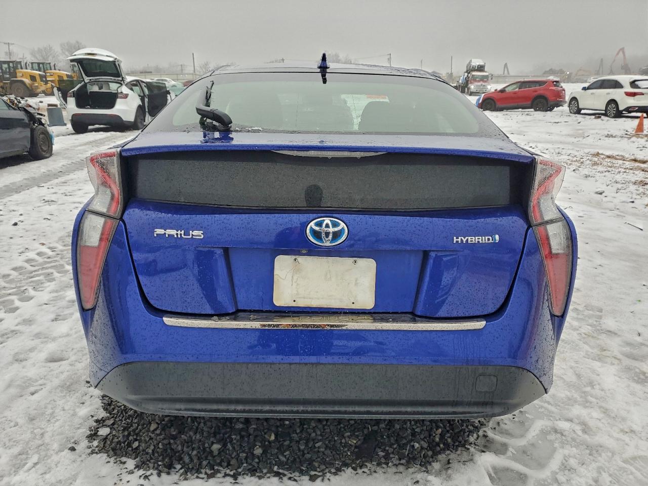 2016 TOYOTA PRIUS