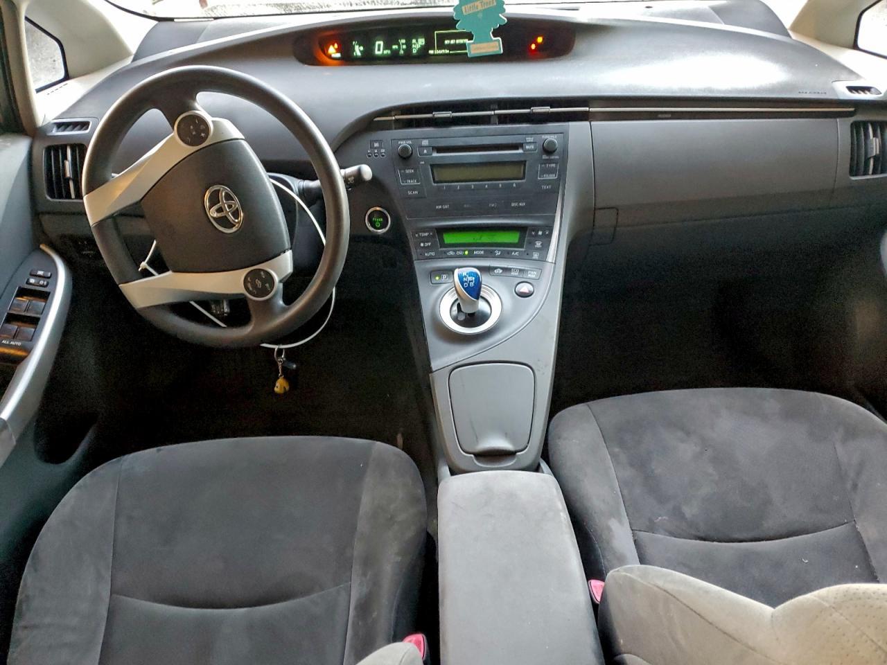 2011 TOYOTA PRIUS