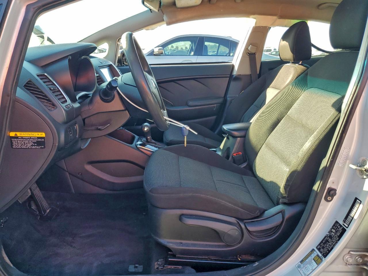 2017 KIA FORTE