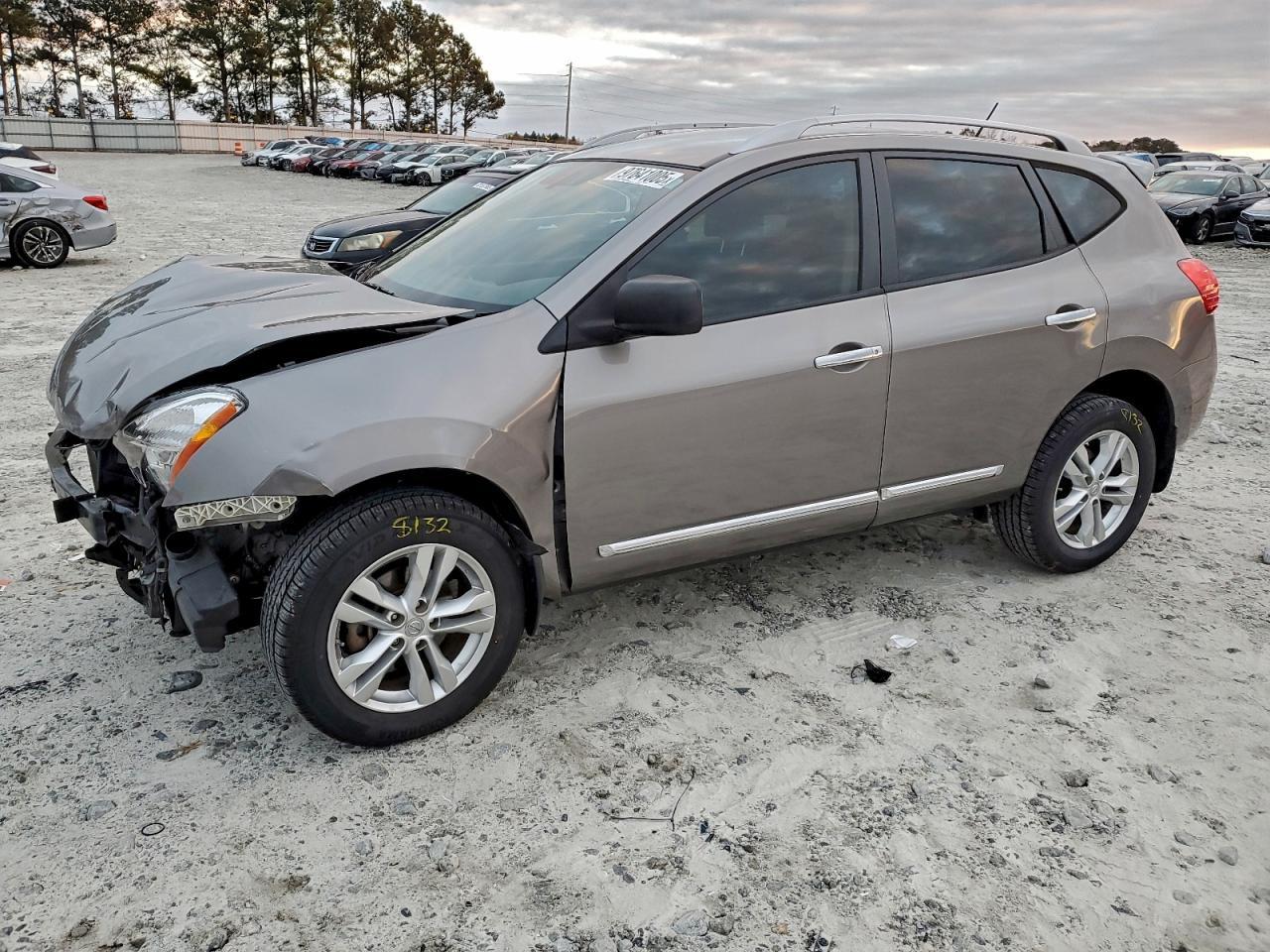 2015 NISSAN ROGUE