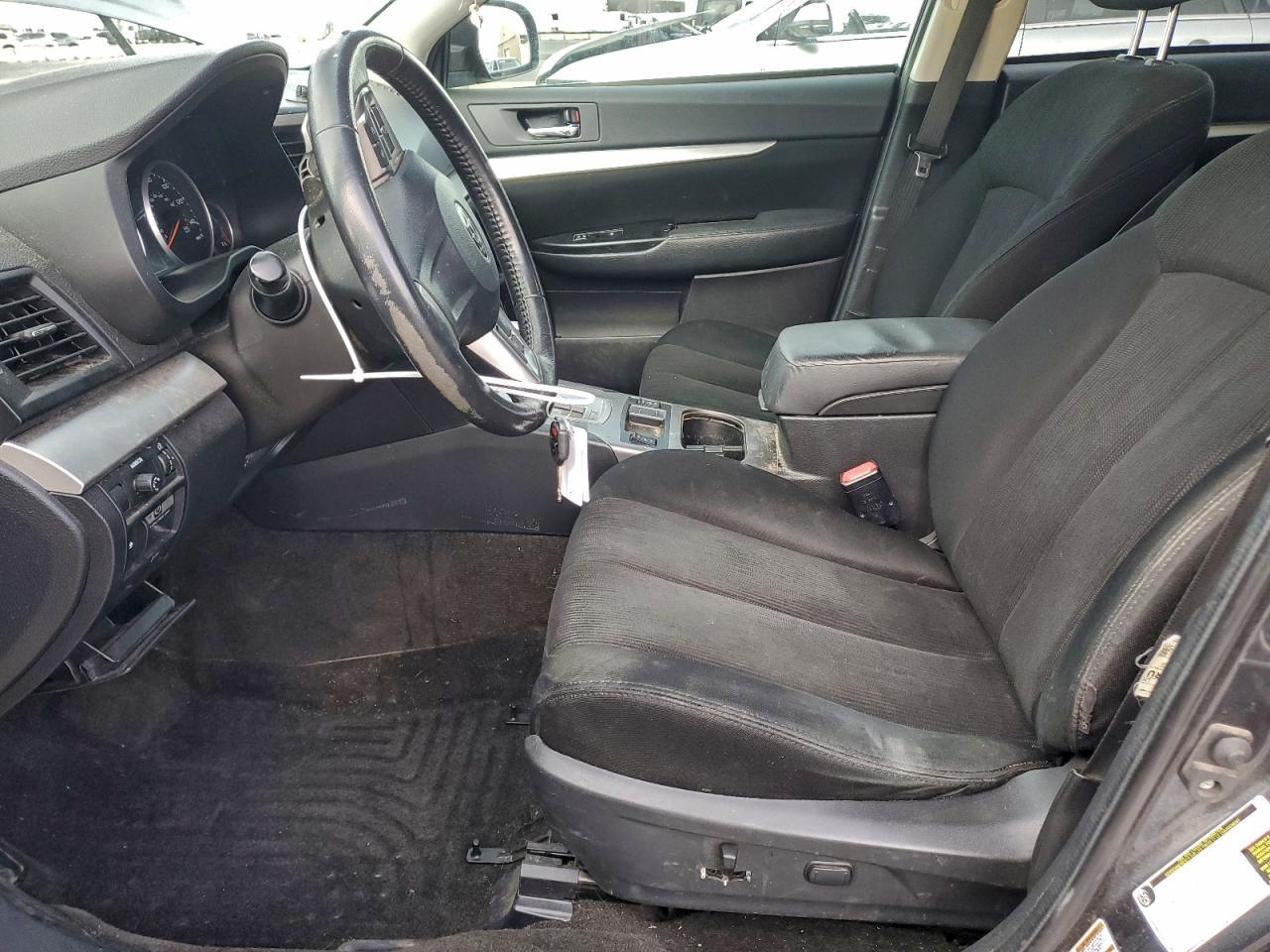 2013 SUBARU Outback