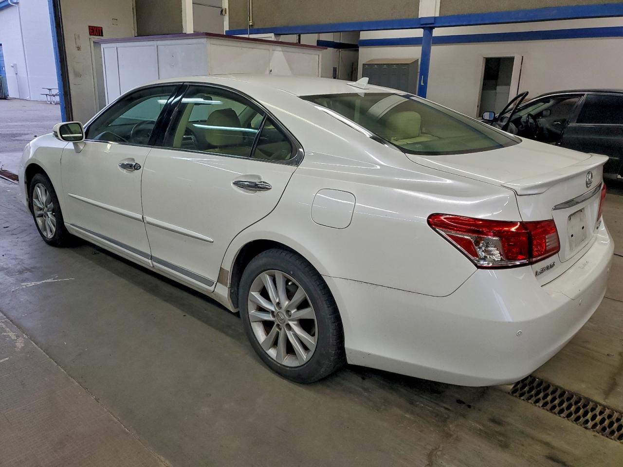 2010 LEXUS ES 350