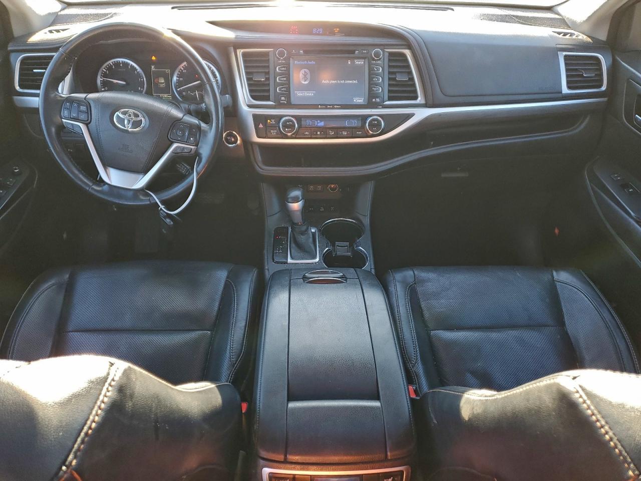 2017 TOYOTA HIGHLANDER