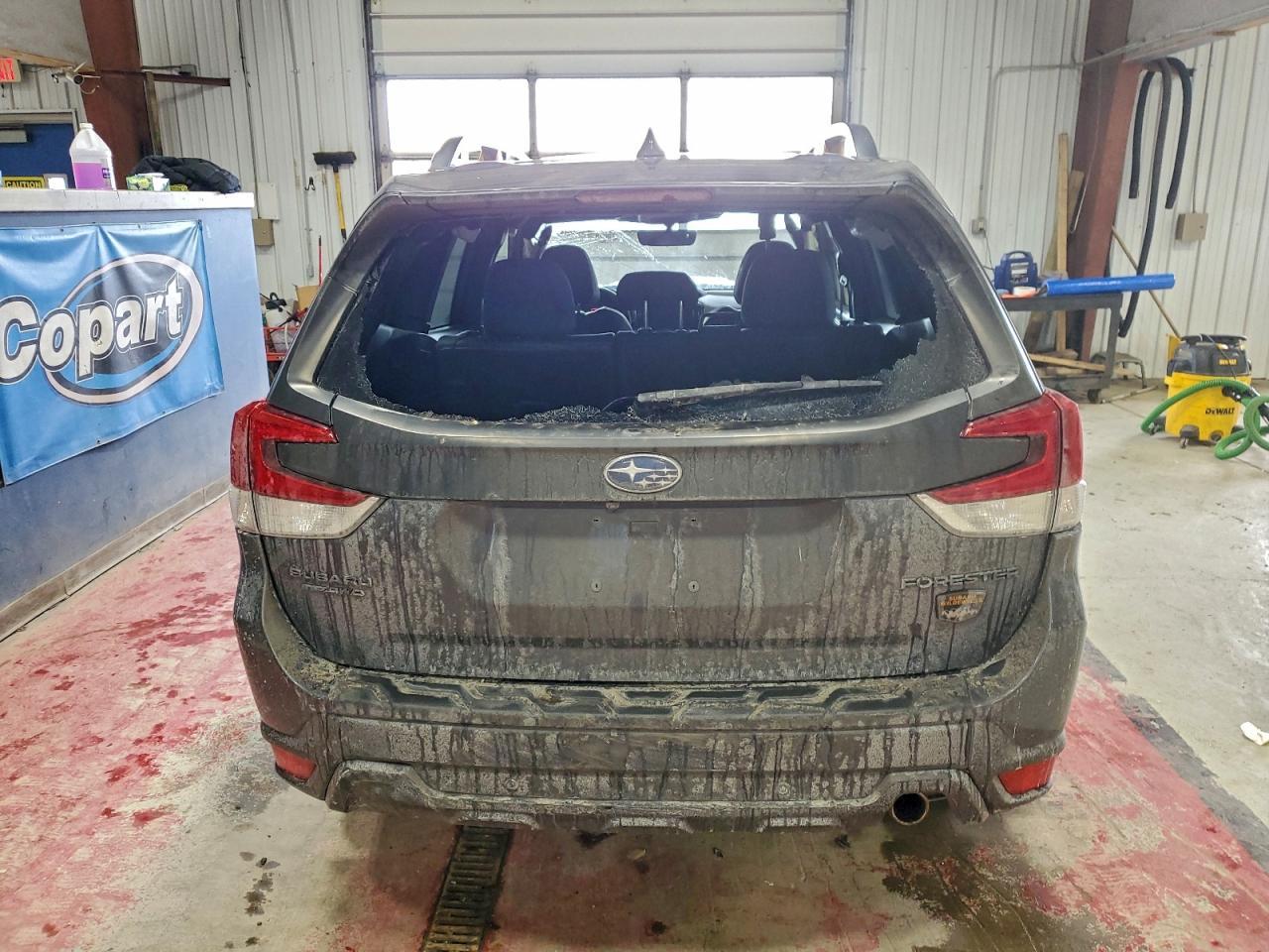 2022 SUBARU FORESTER