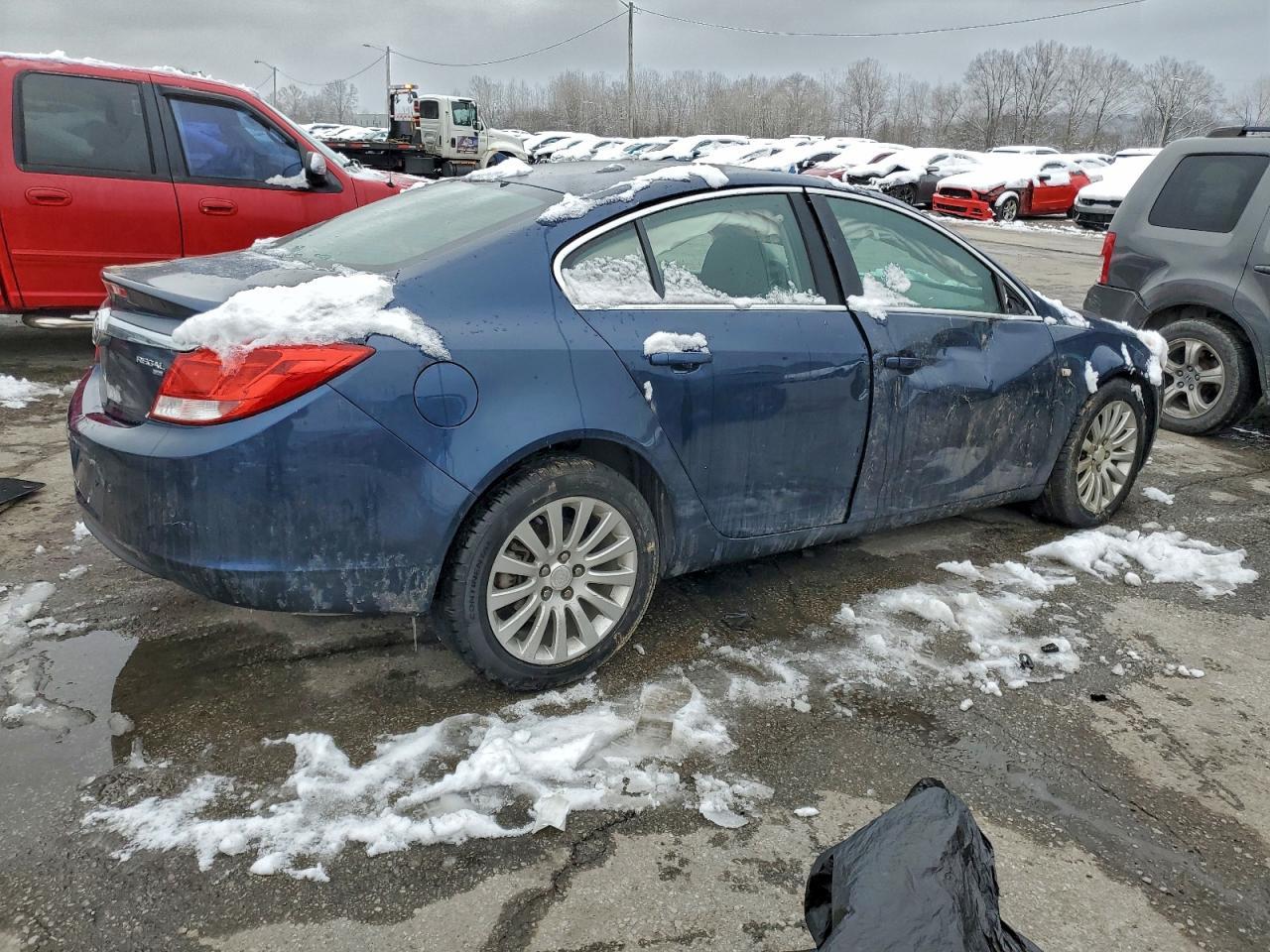 2011 BUICK Regal