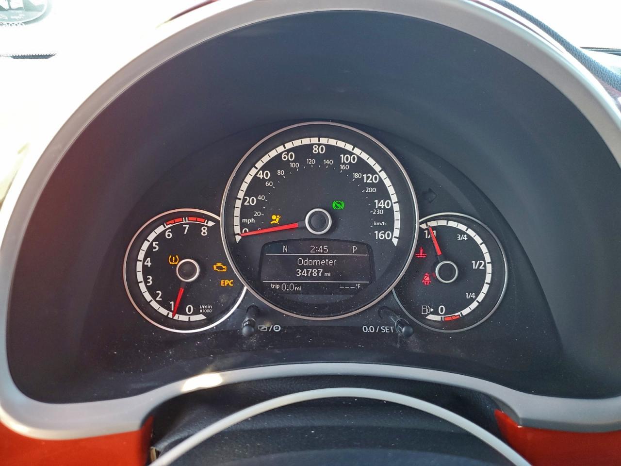 2016 VOLKSWAGEN Beetle