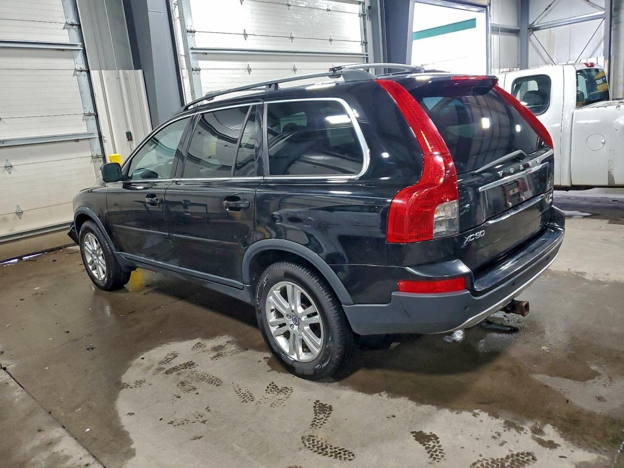 2010 VOLVO XC90