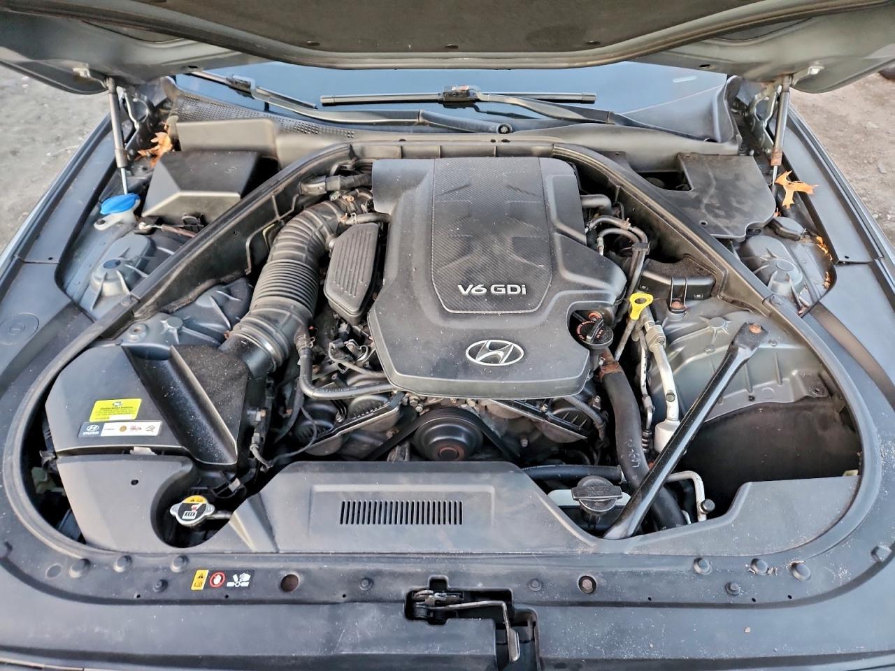 2015 HYUNDAI GENESIS