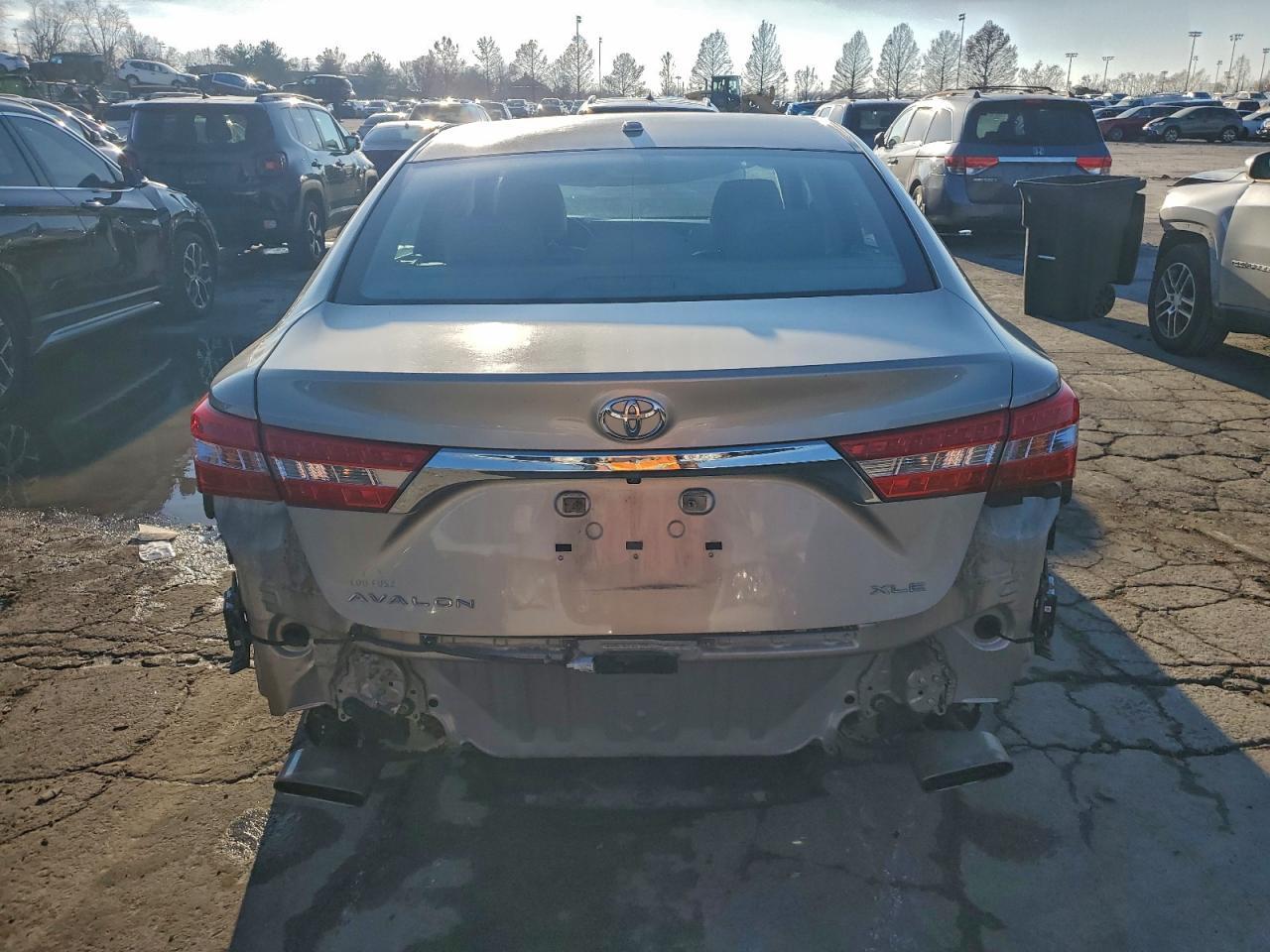 2014 TOYOTA Avalon