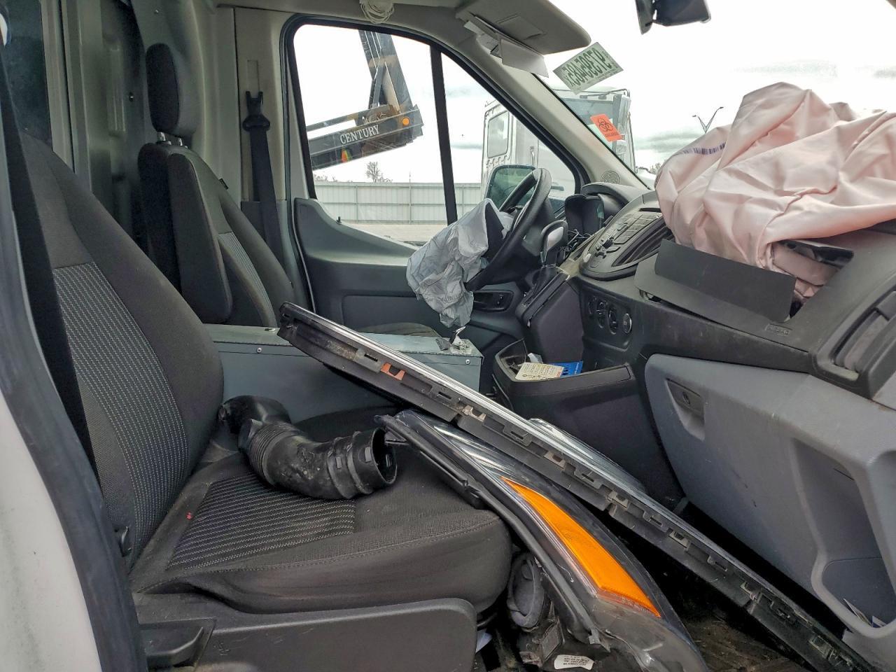 2019 FORD Transit