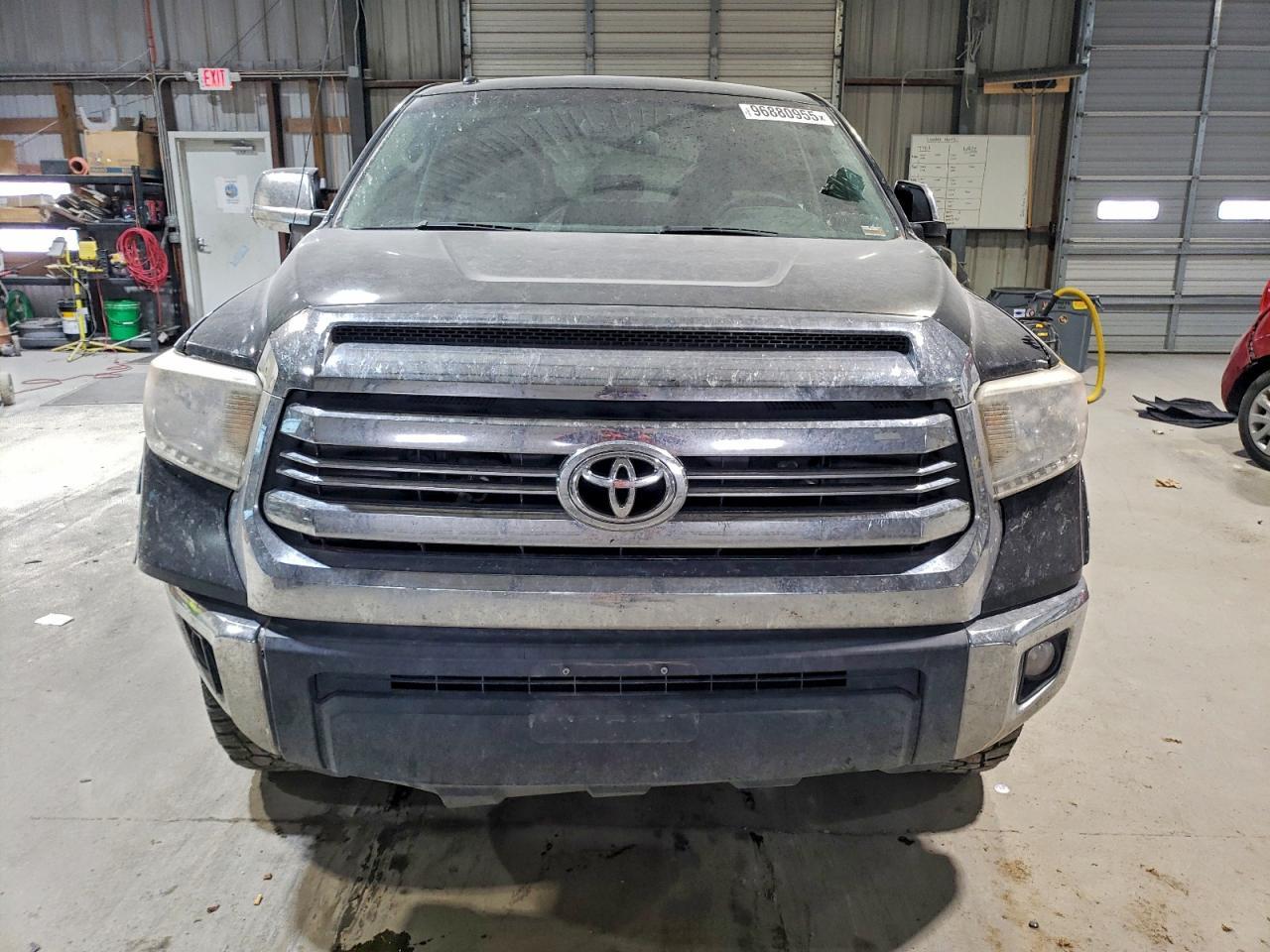 2016 TOYOTA TUNDRA