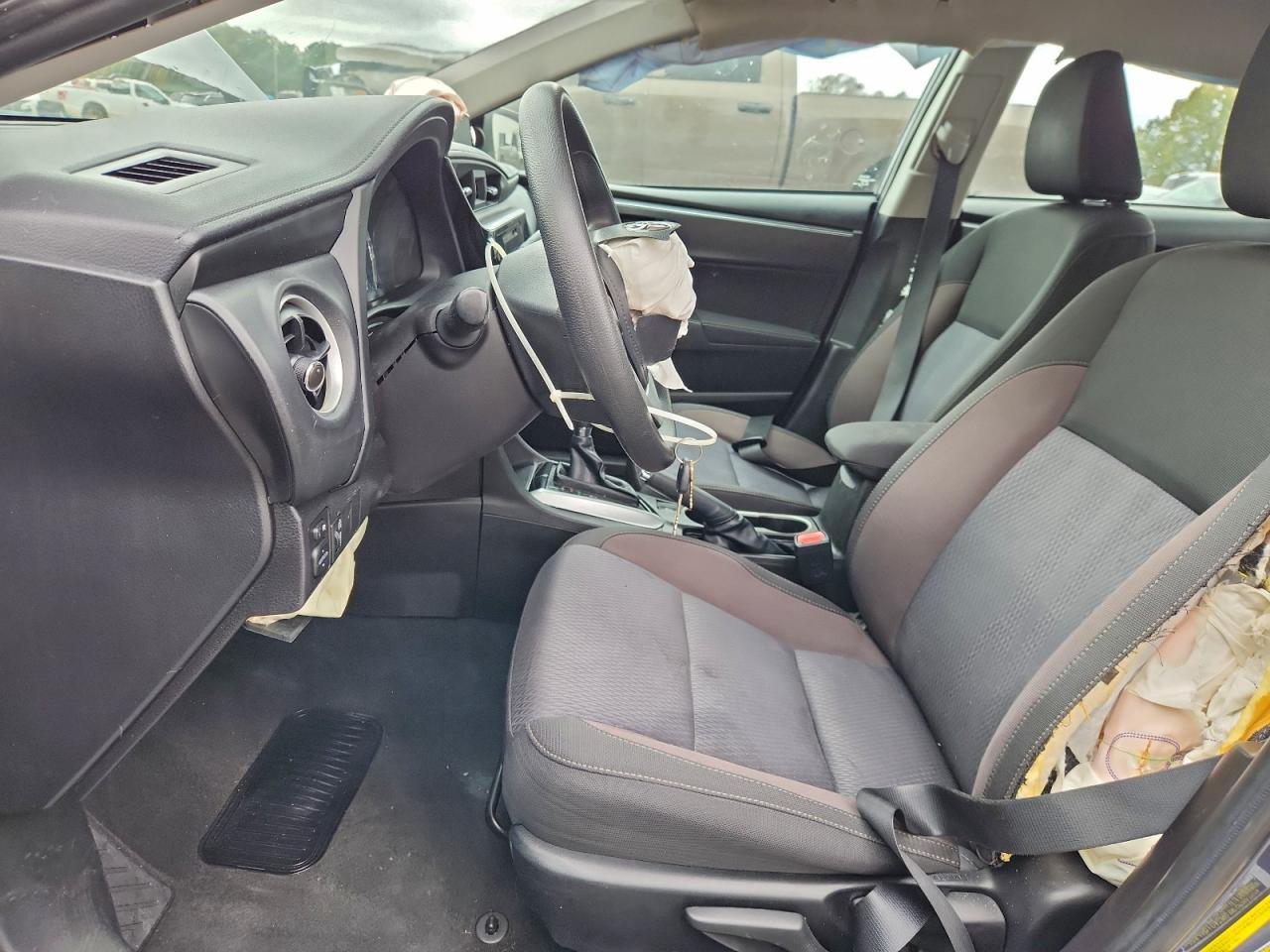 2019 TOYOTA COROLLA