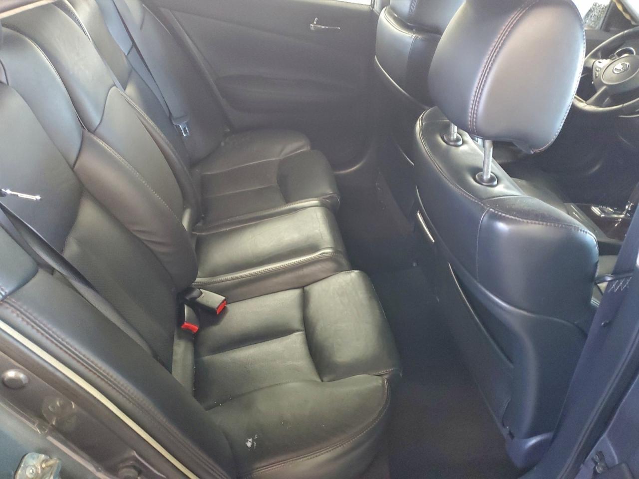 2014 NISSAN Maxima