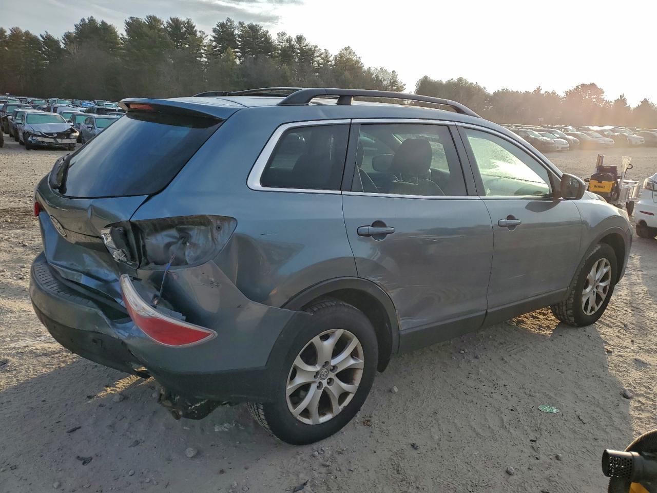 2011 MAZDA CX-9