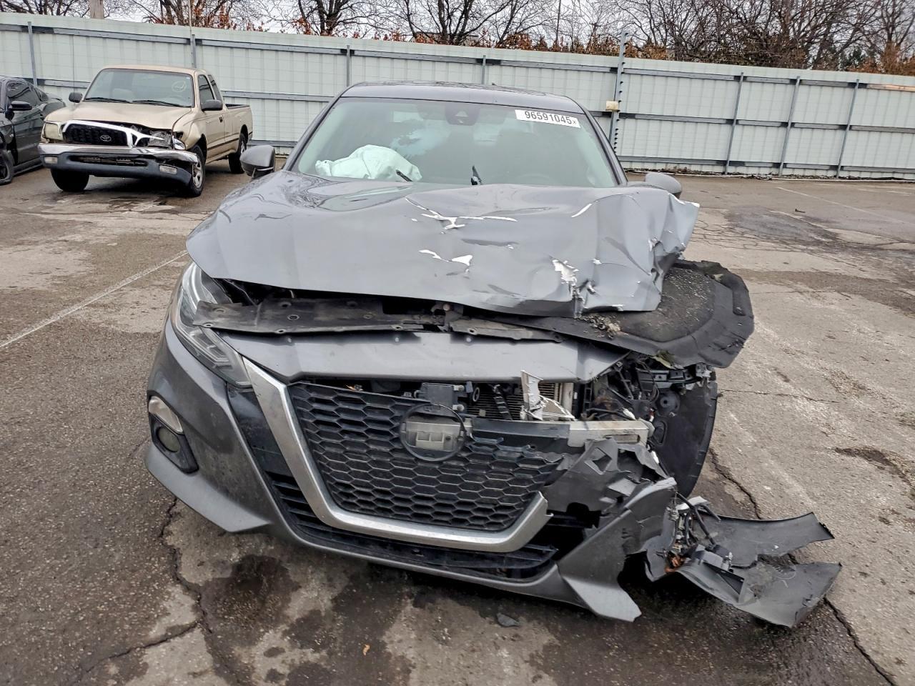2019 NISSAN ALTIMA