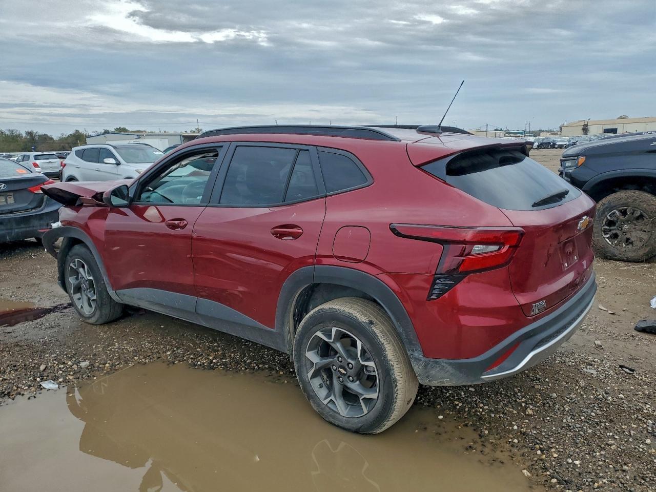 2025 CHEVROLET TRAX