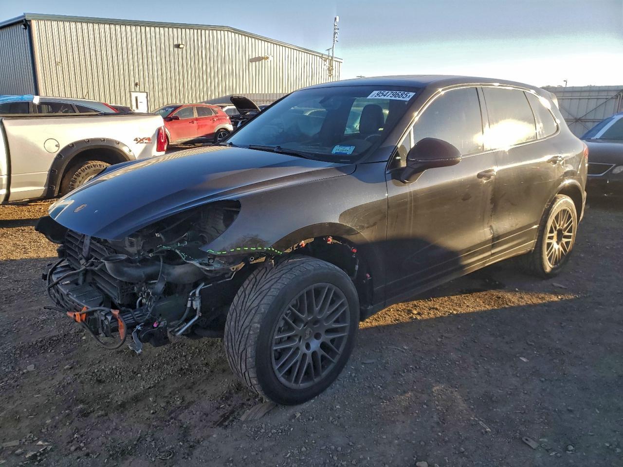 2017 PORSCHE CAYENNE