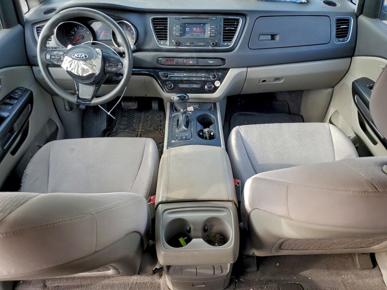 2016 KIA SEDONA