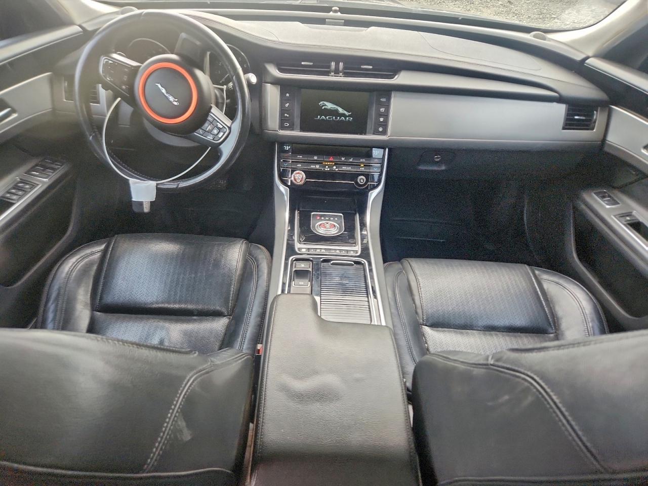 2016 JAGUAR XF