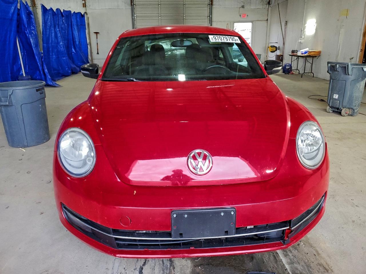 2013 VOLKSWAGEN Beetle