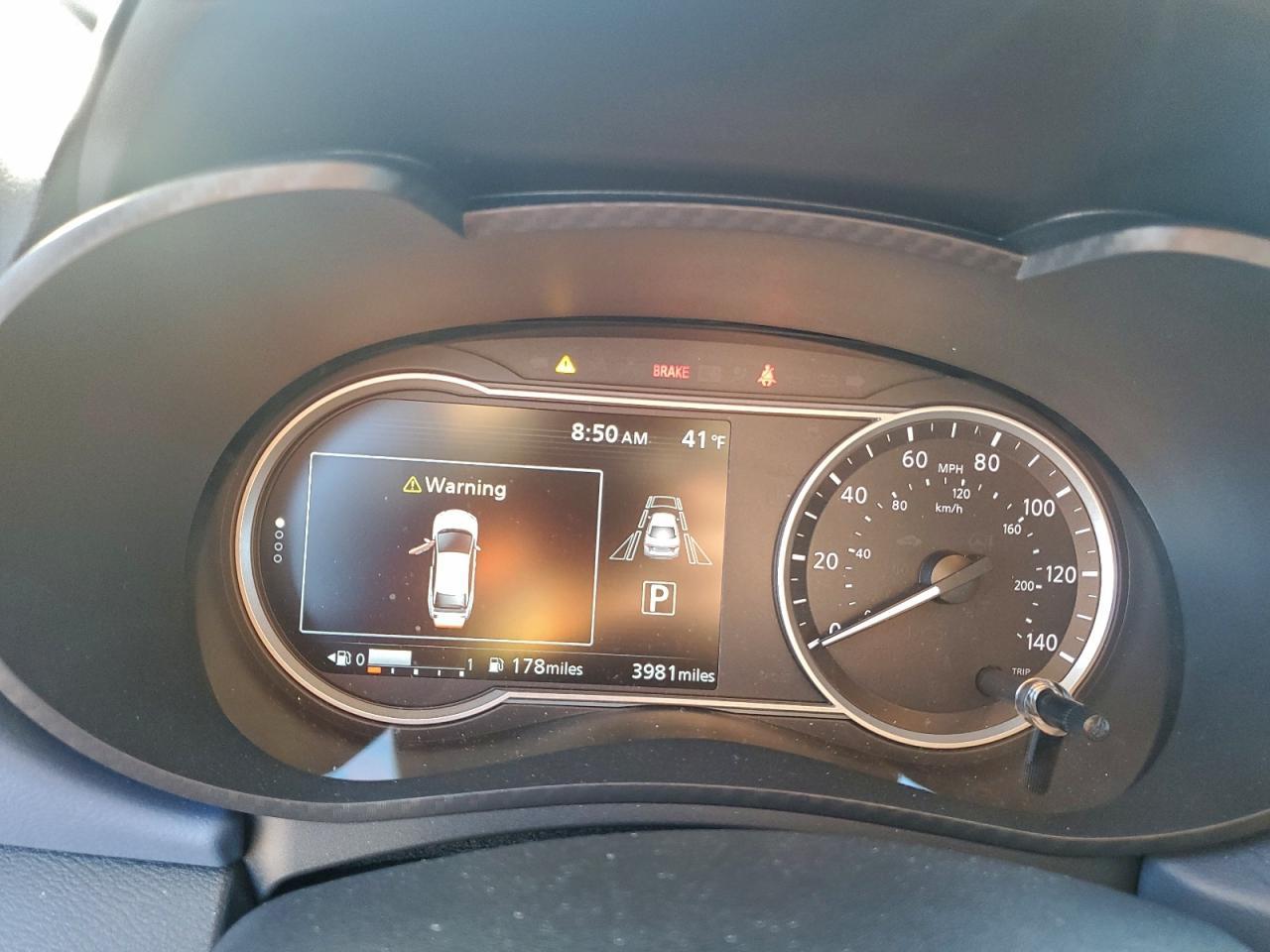 2025 NISSAN VERSA