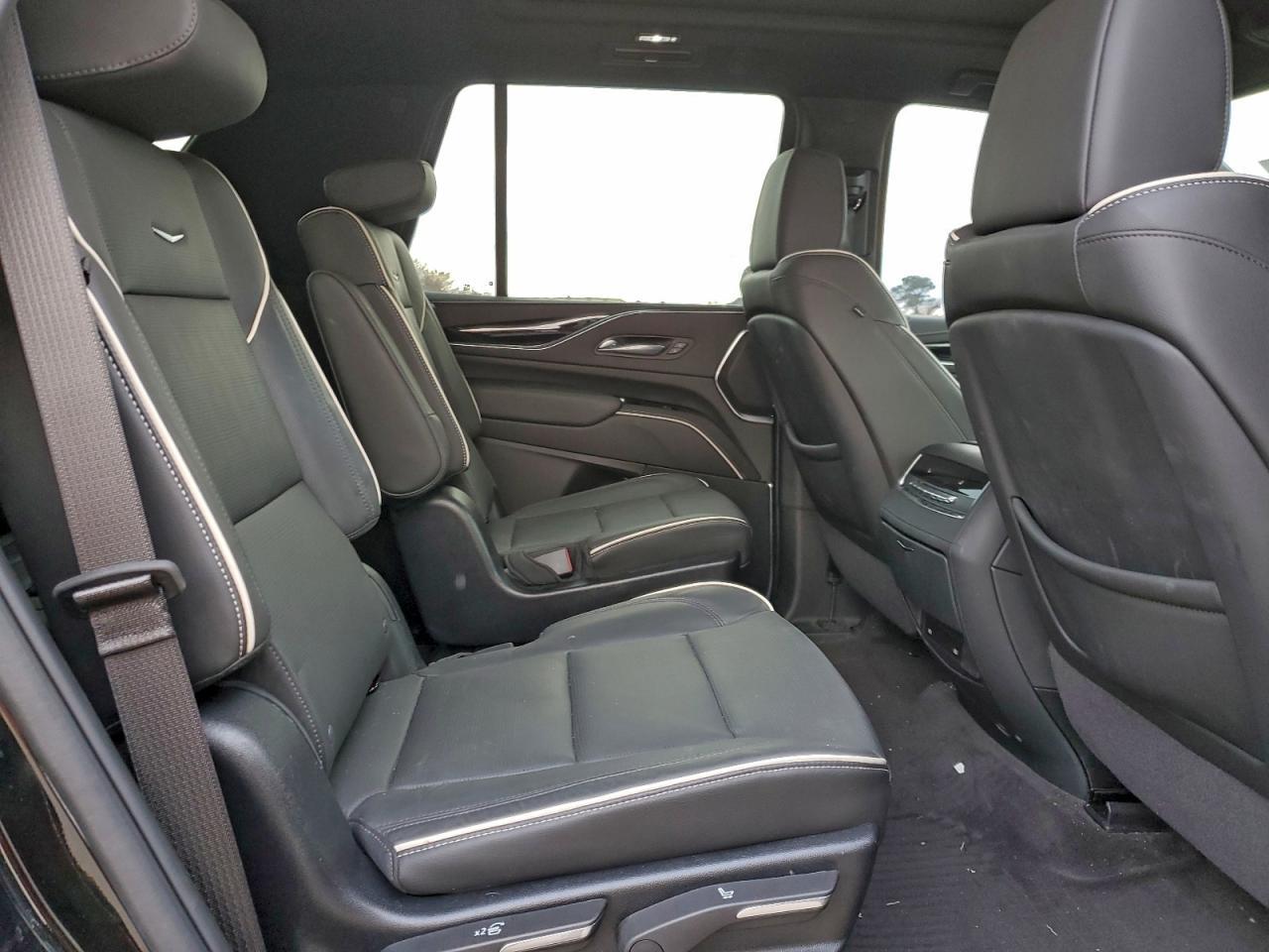 2024 CADILLAC ESCALADE
