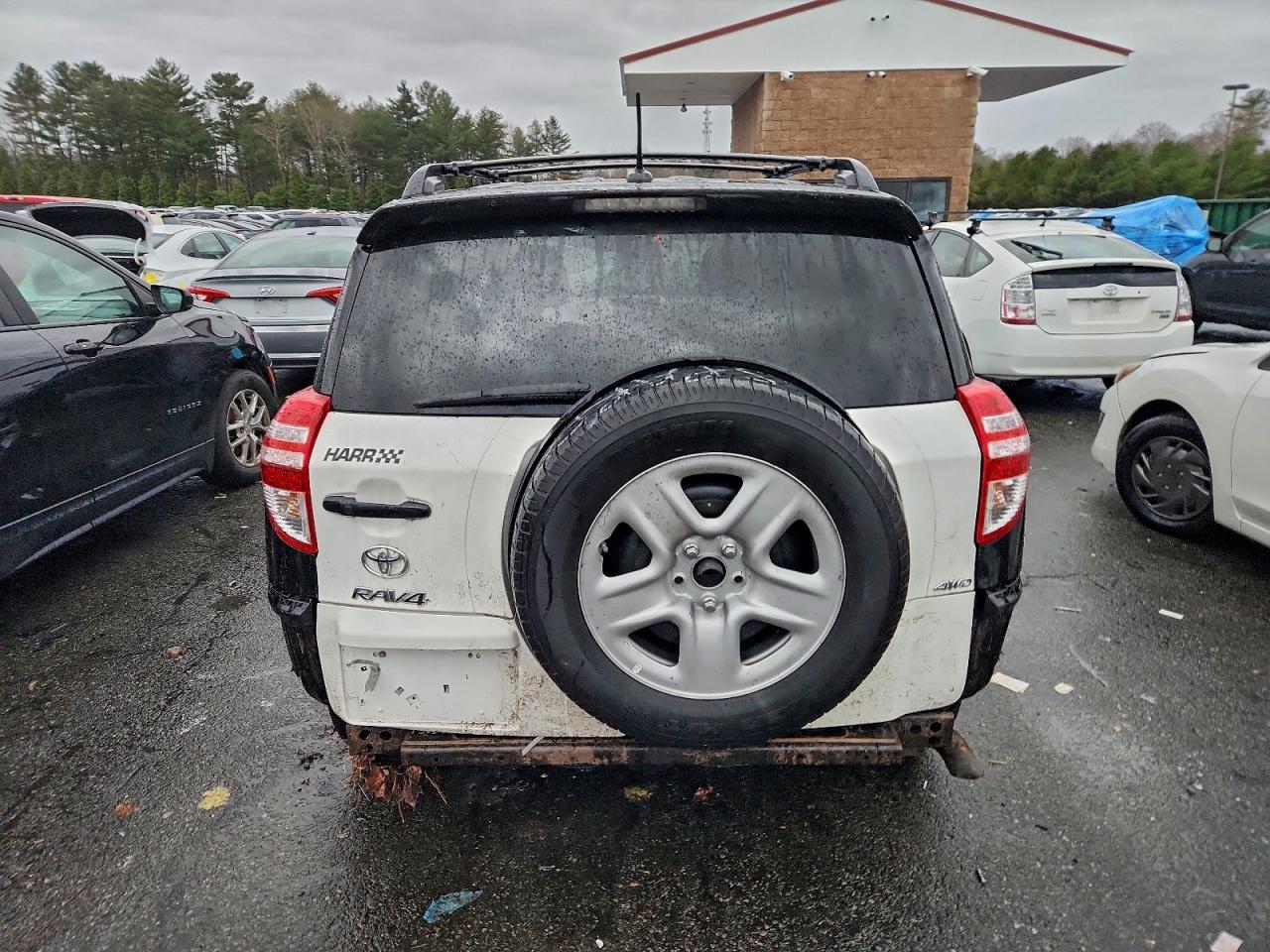 2011 TOYOTA RAV4