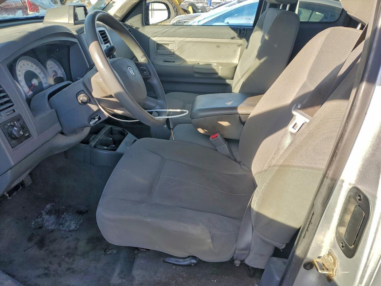 2006 DODGE Dakota