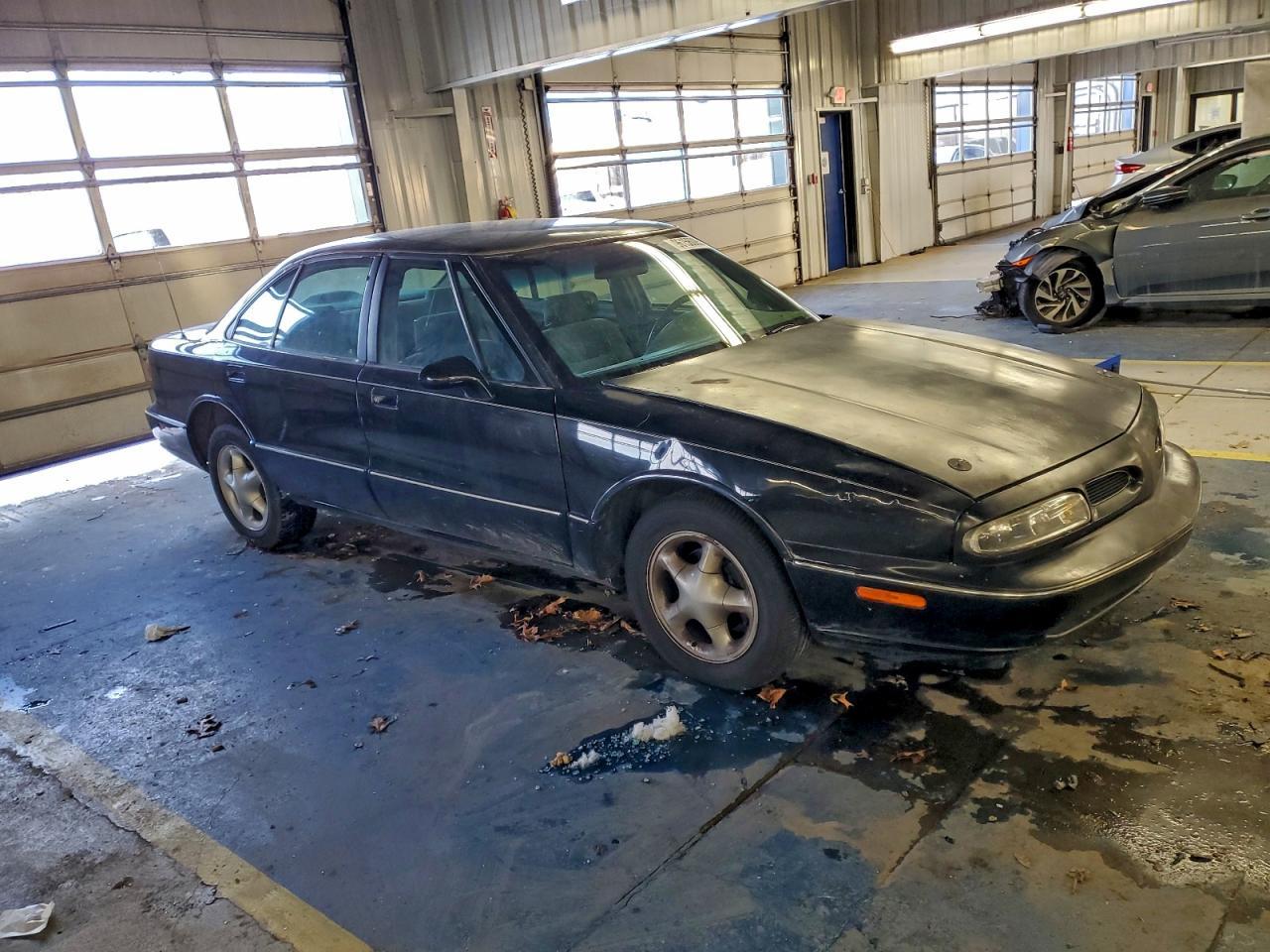 1999 OLDSMOBILE 88