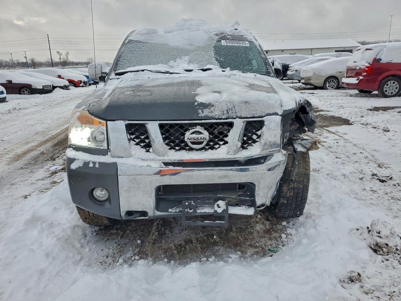 2012 NISSAN Titan