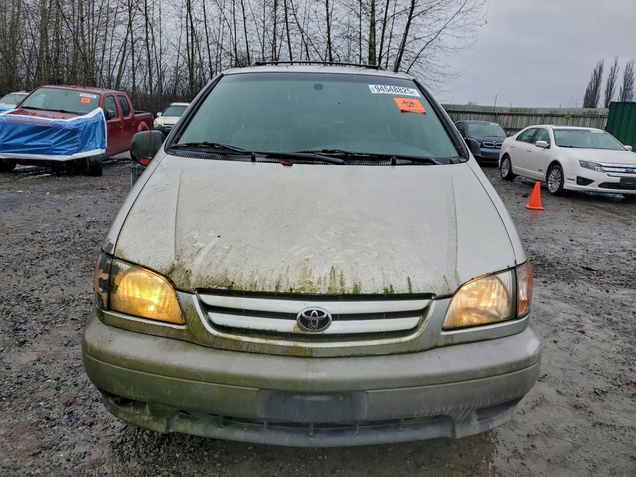 2003 TOYOTA SIENNA
