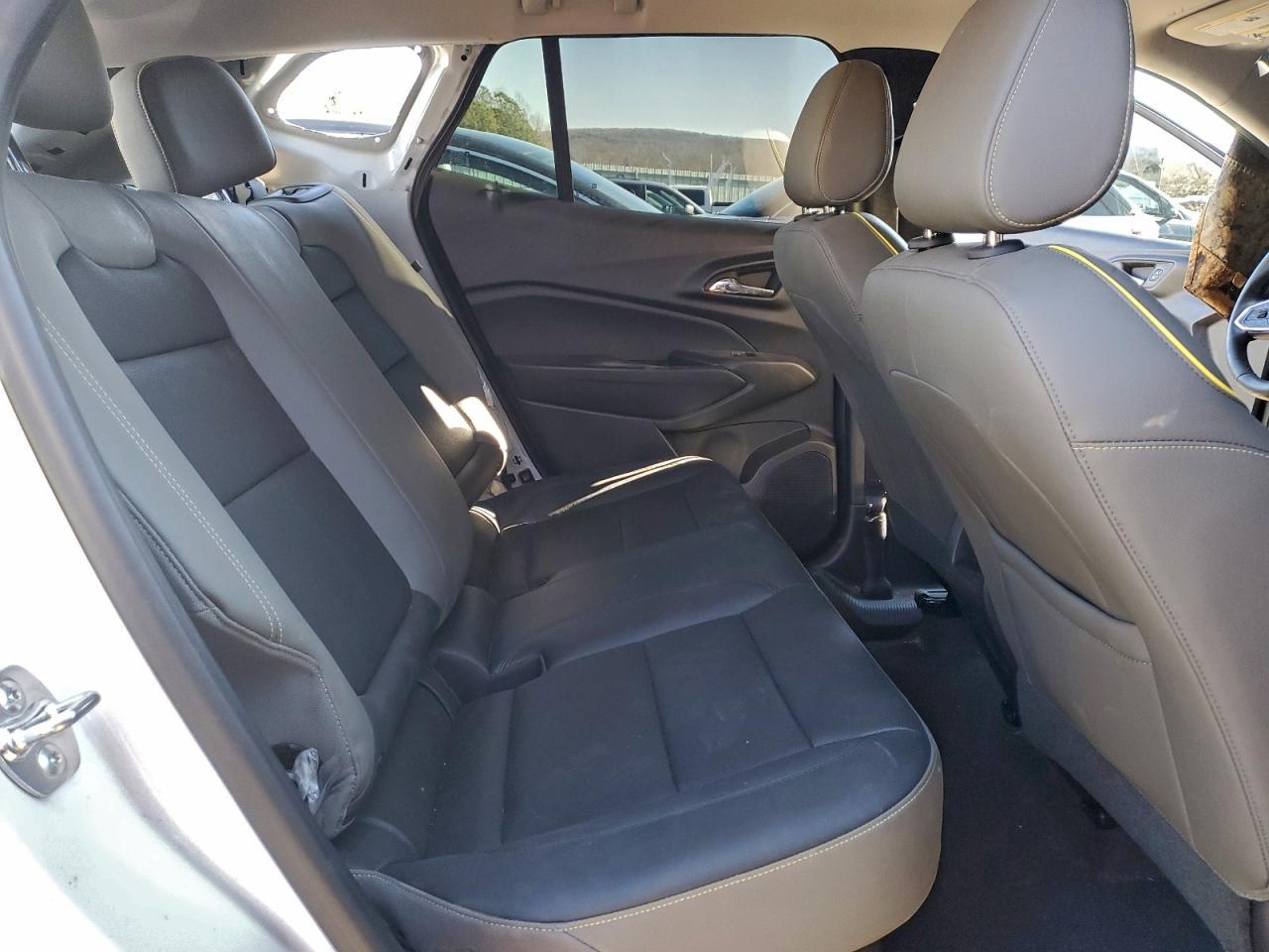 2025 CHEVROLET TRAX
