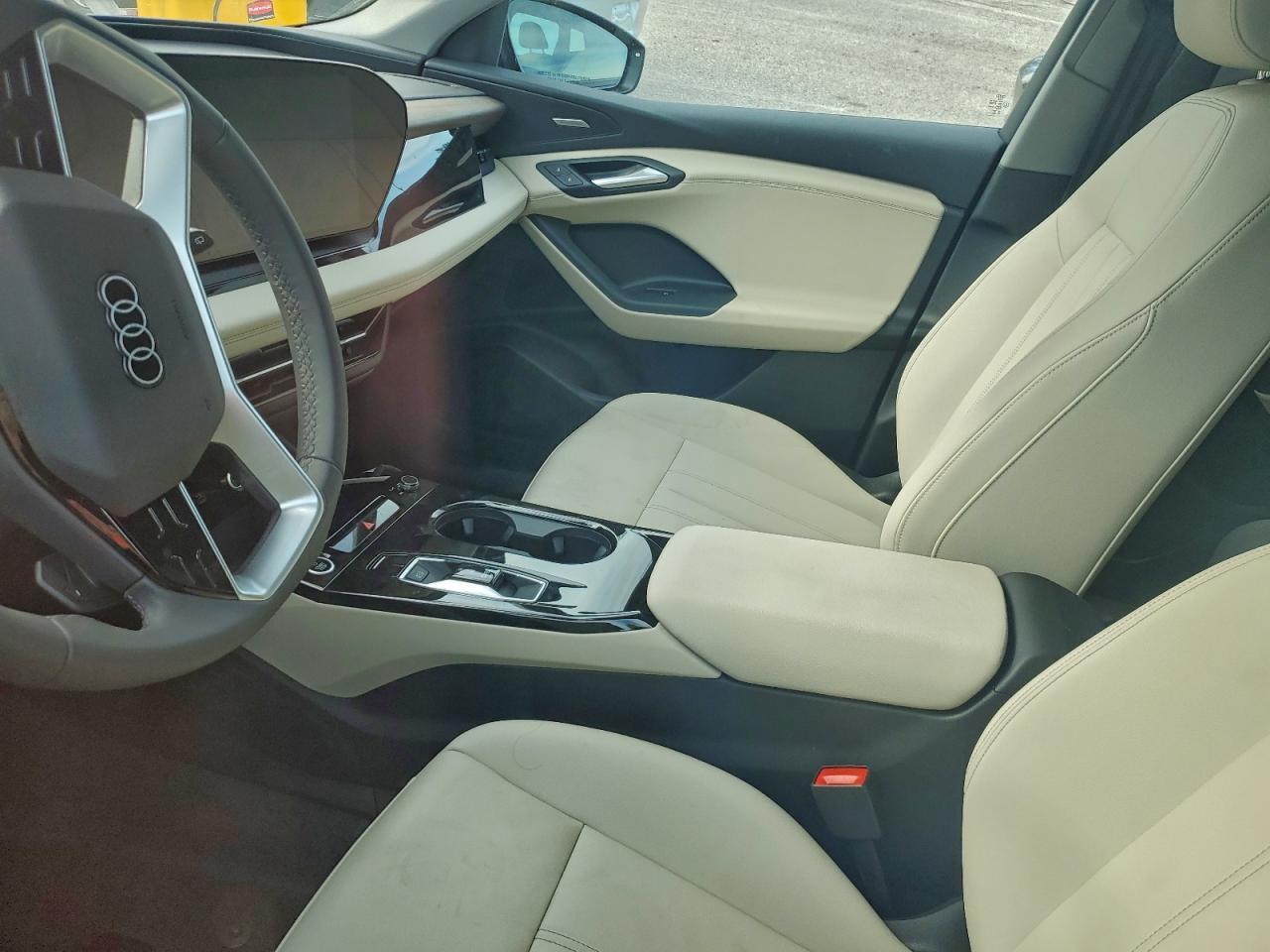 2025 AUDI Q6 e-tron