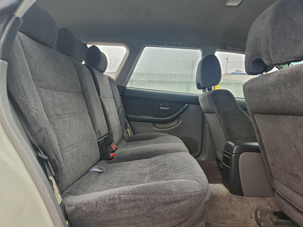 2000 SUBARU Legacy