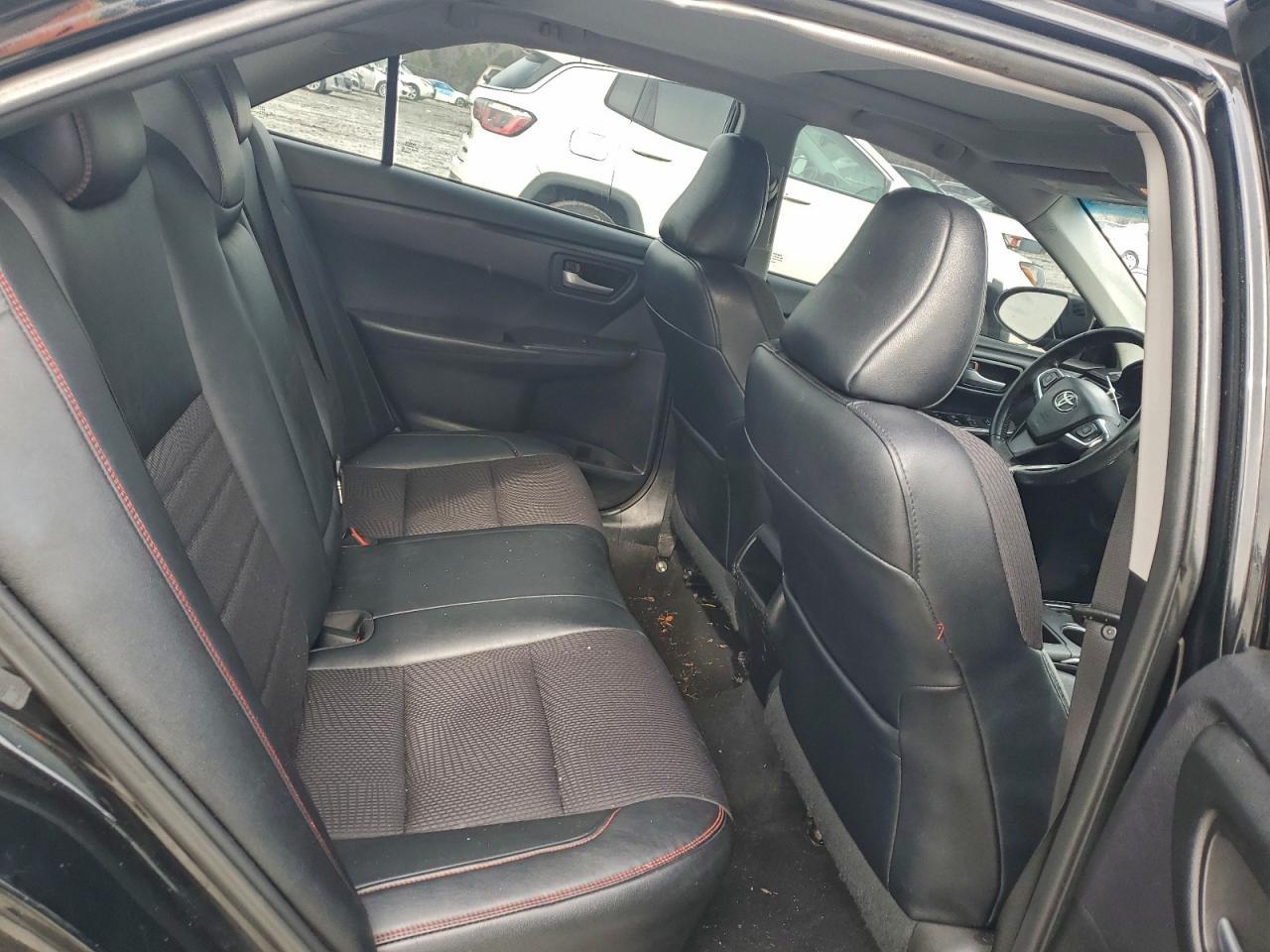 2016 TOYOTA CAMRY