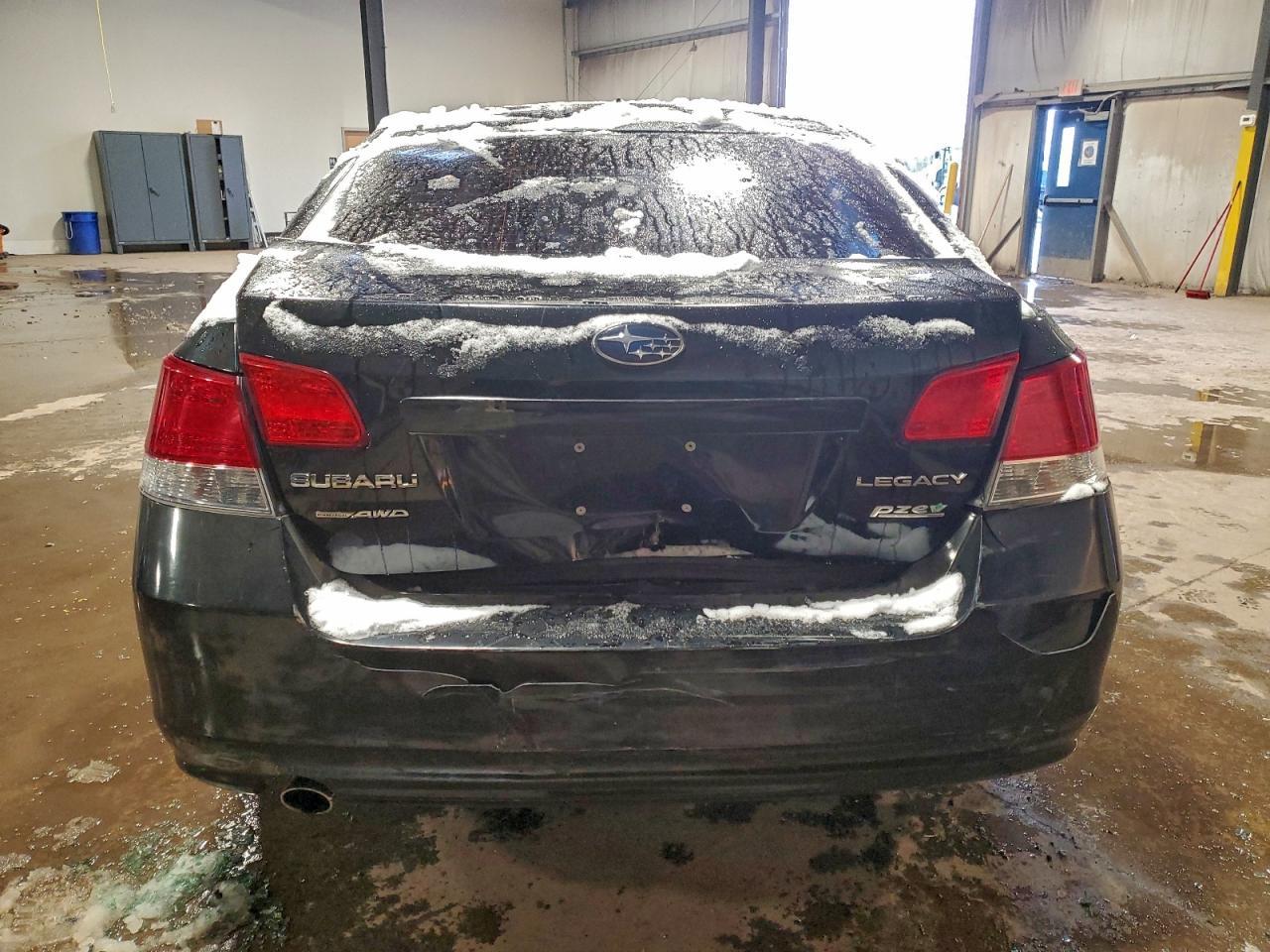 2014 SUBARU Legacy