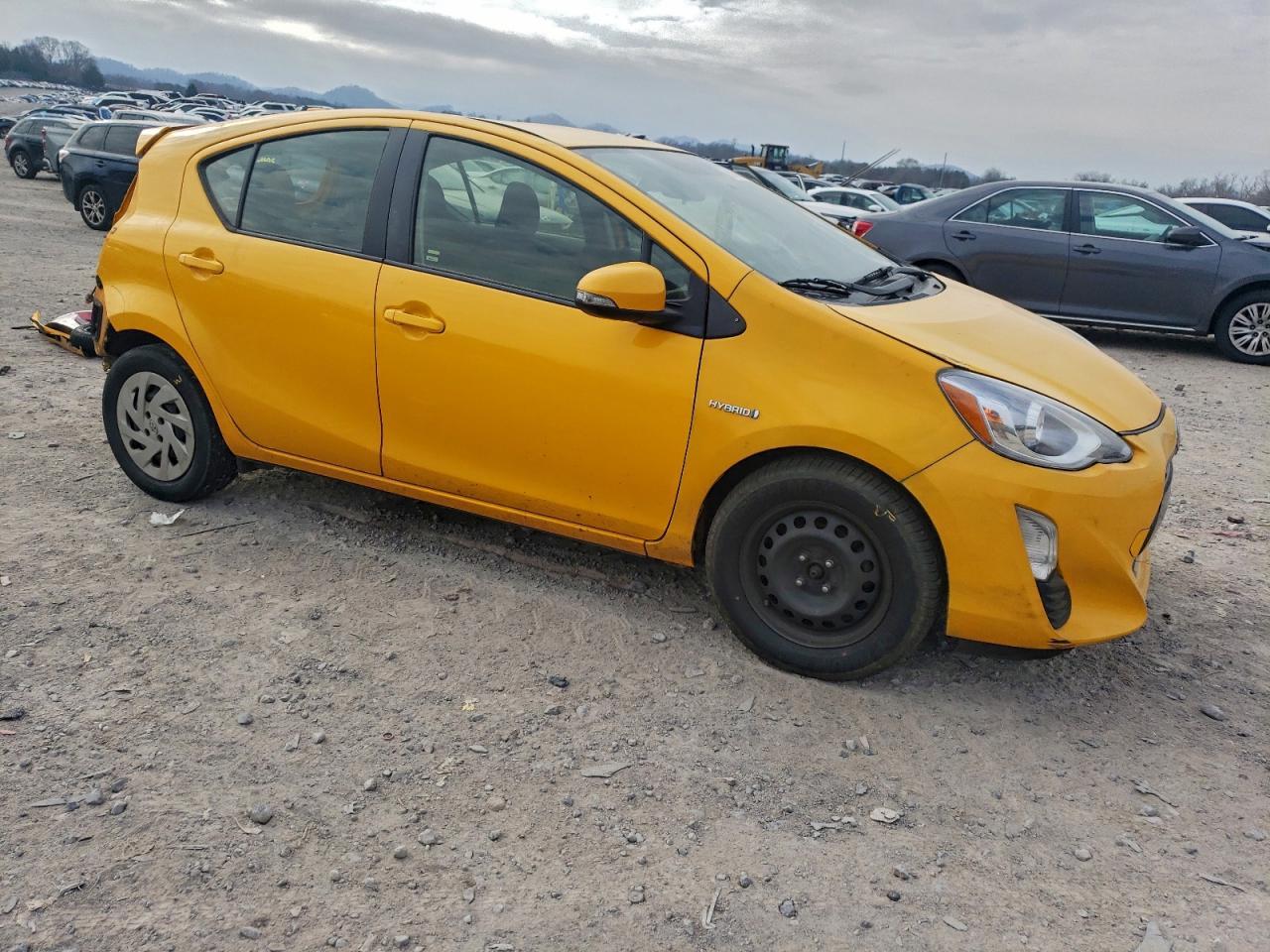 2016 TOYOTA Prius c