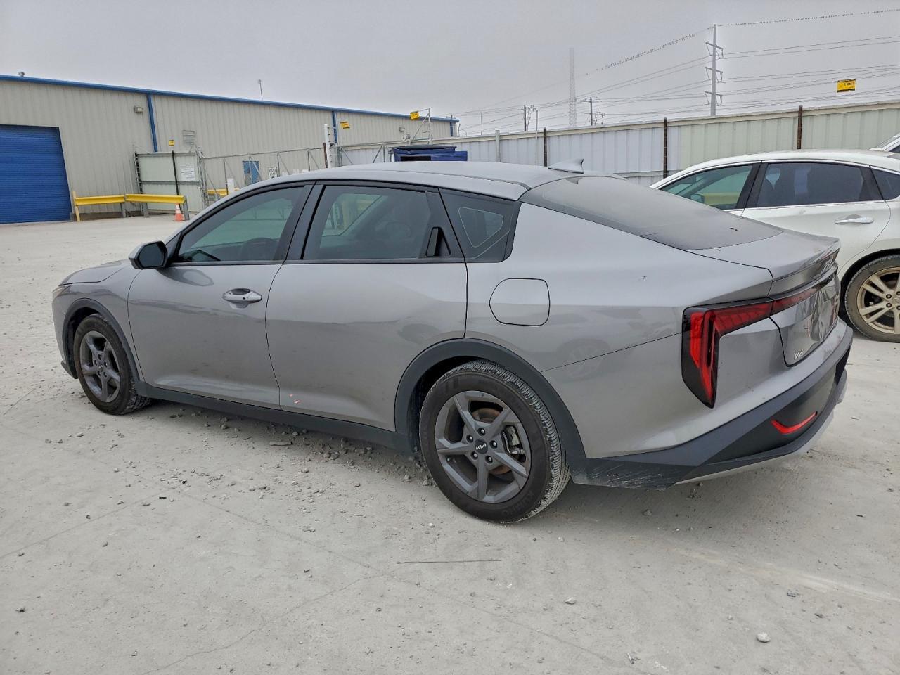 2025 KIA K4
