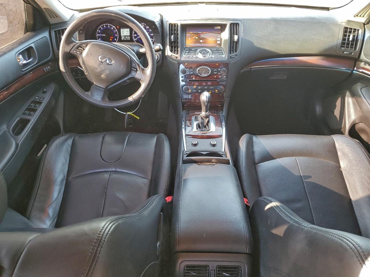 2012 INFINITI G37