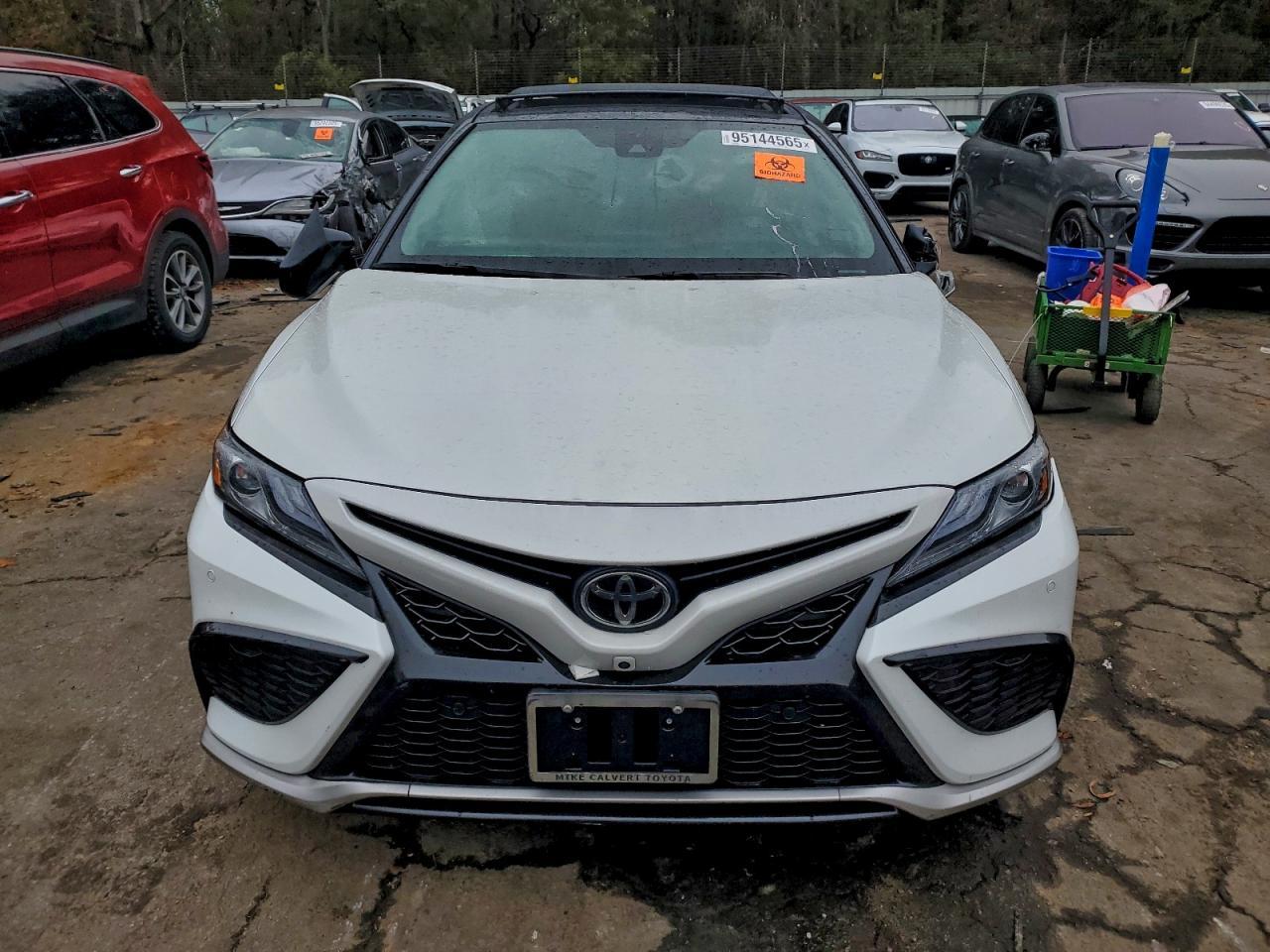 2024 TOYOTA CAMRY