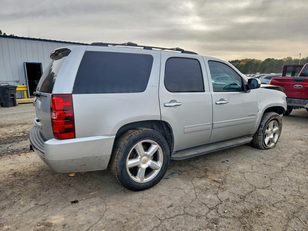 2013 CHEVROLET Tahoe