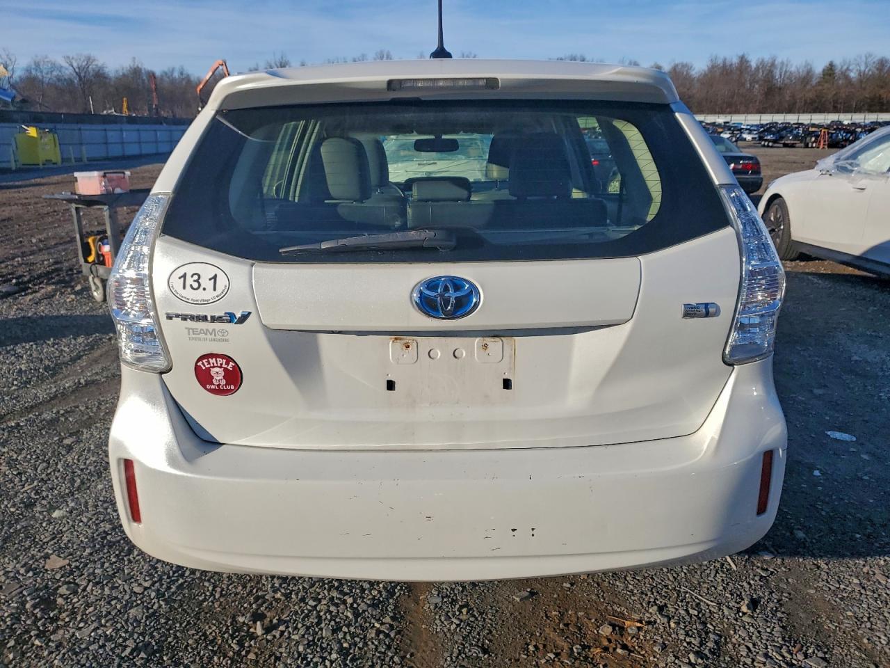 2013 TOYOTA PRIUS V