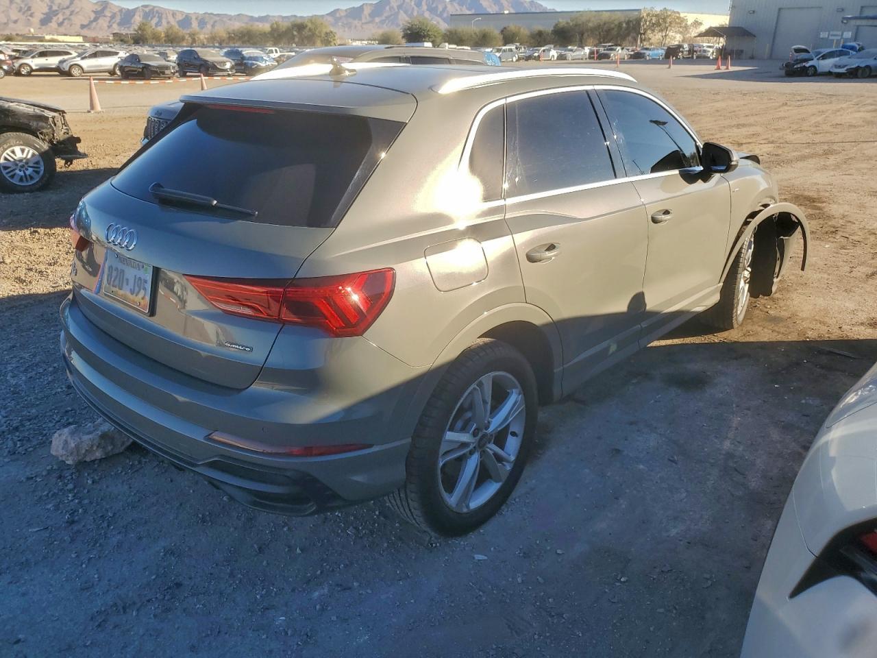2022 AUDI Q3