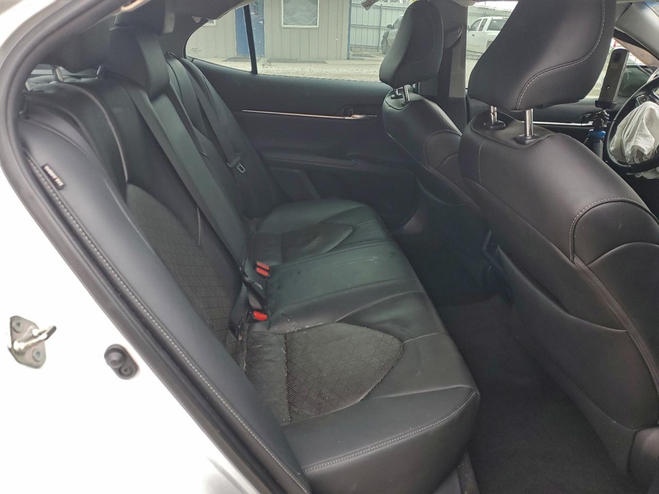 2019 TOYOTA CAMRY