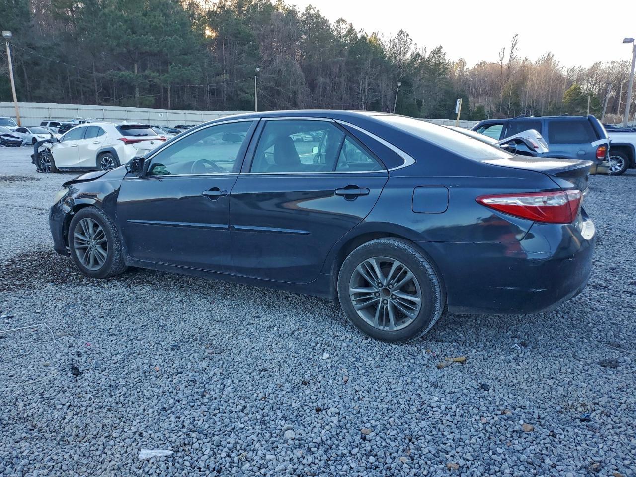 2015 TOYOTA CAMRY