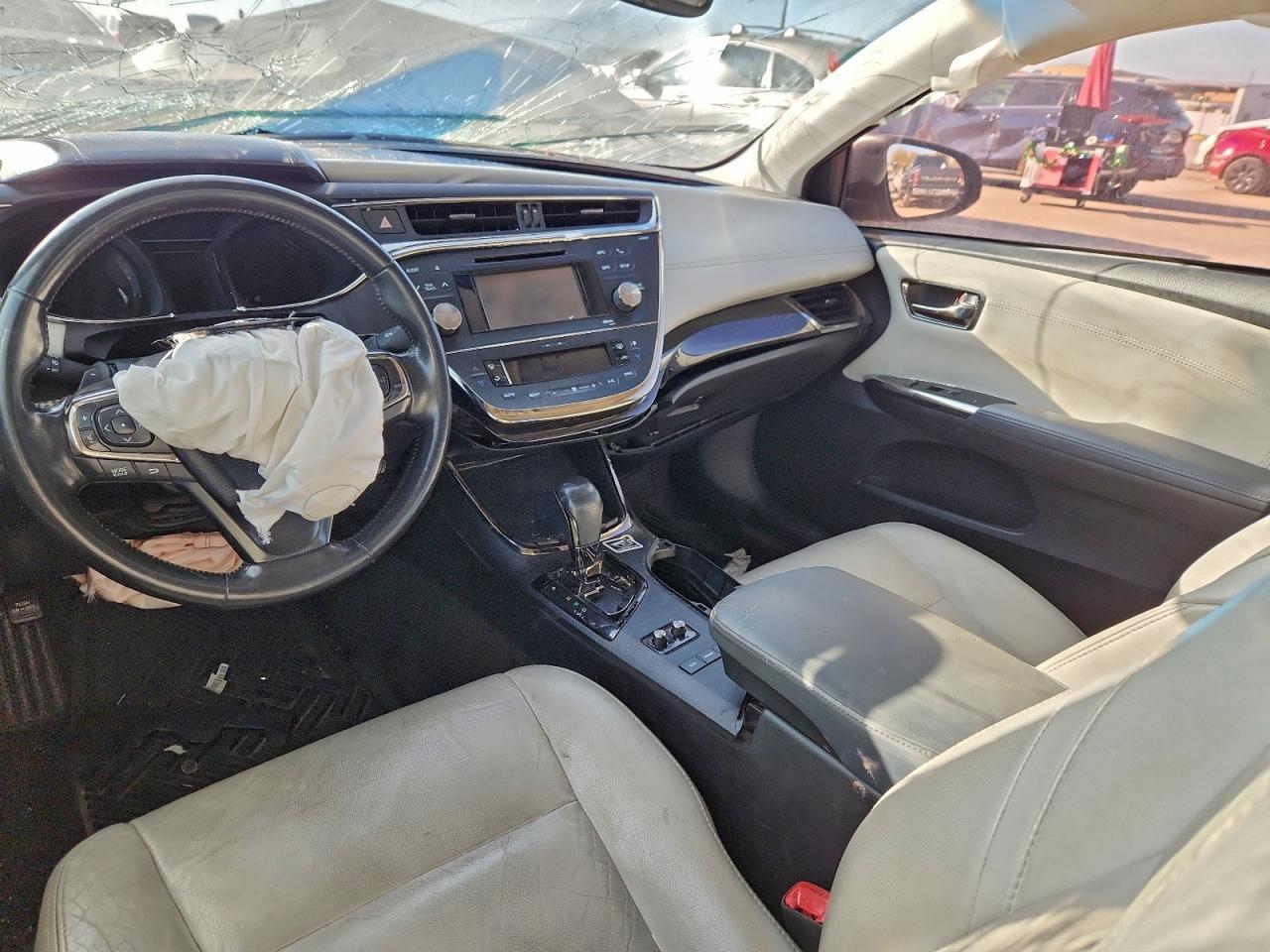 2013 TOYOTA Avalon