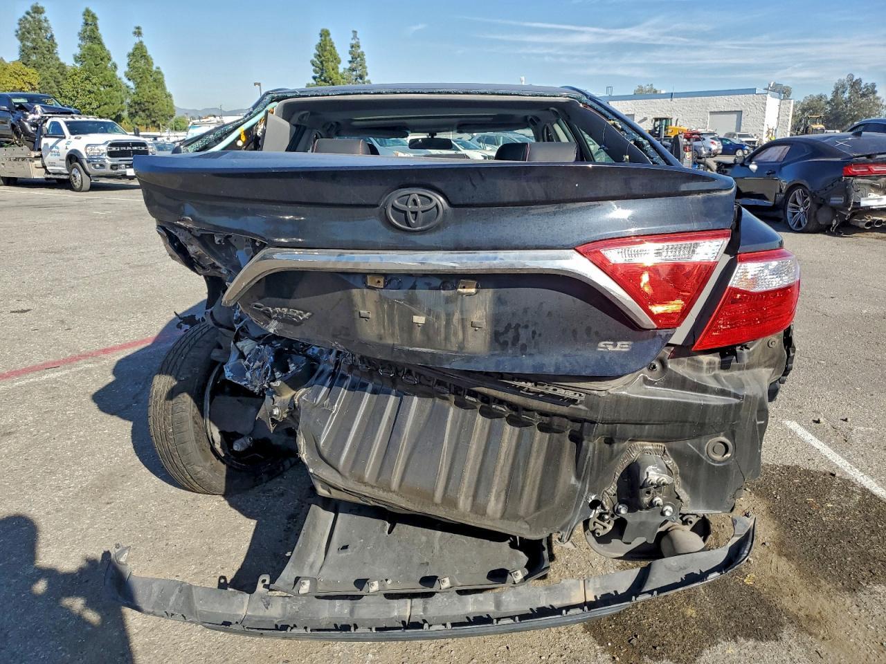 2017 TOYOTA CAMRY