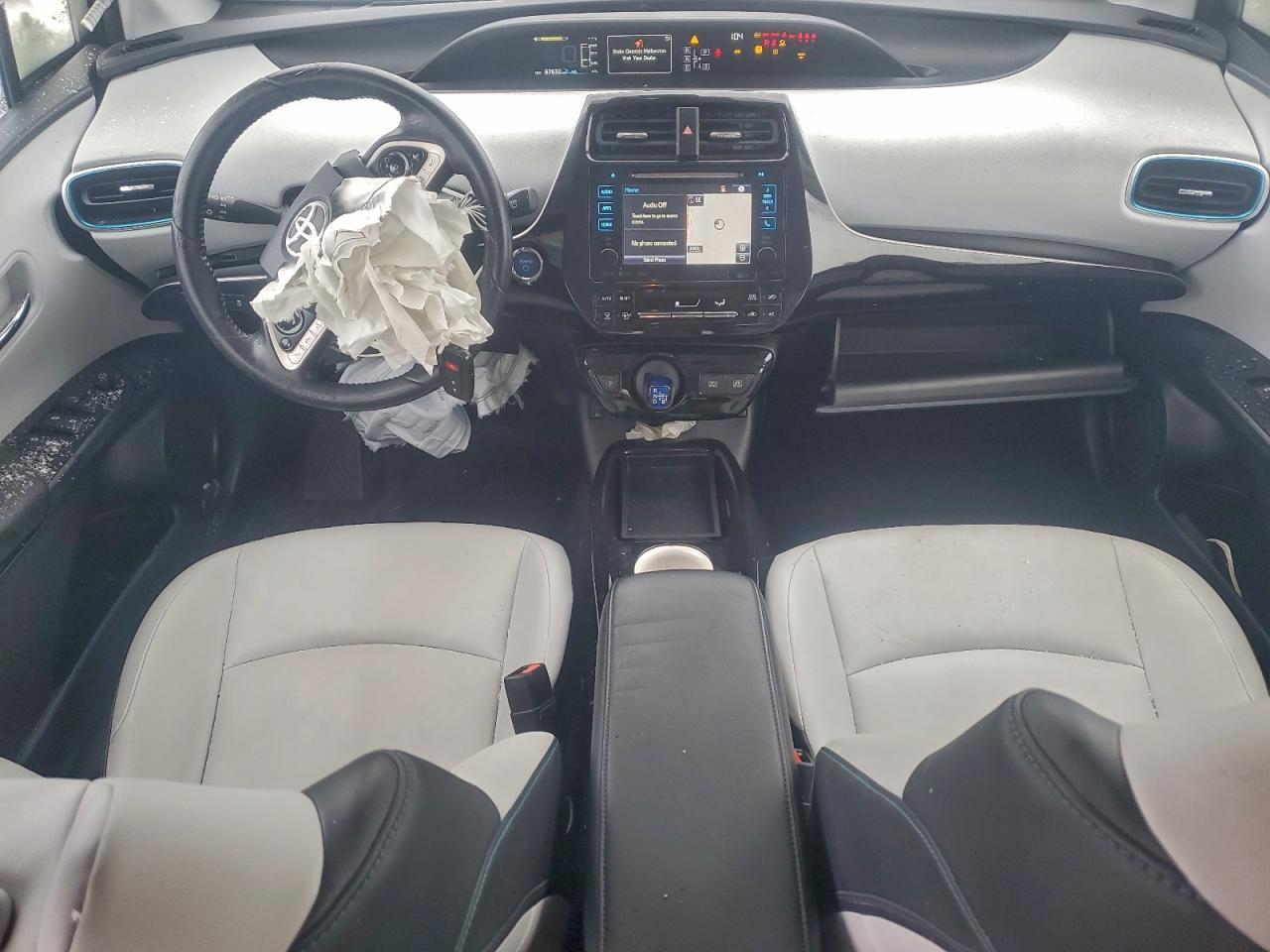 2017 TOYOTA PRIUS