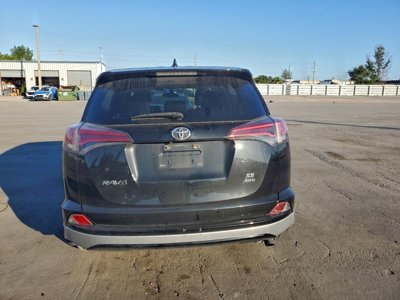 2016 TOYOTA RAV4
