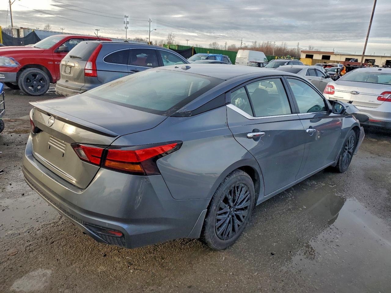 2025 NISSAN ALTIMA